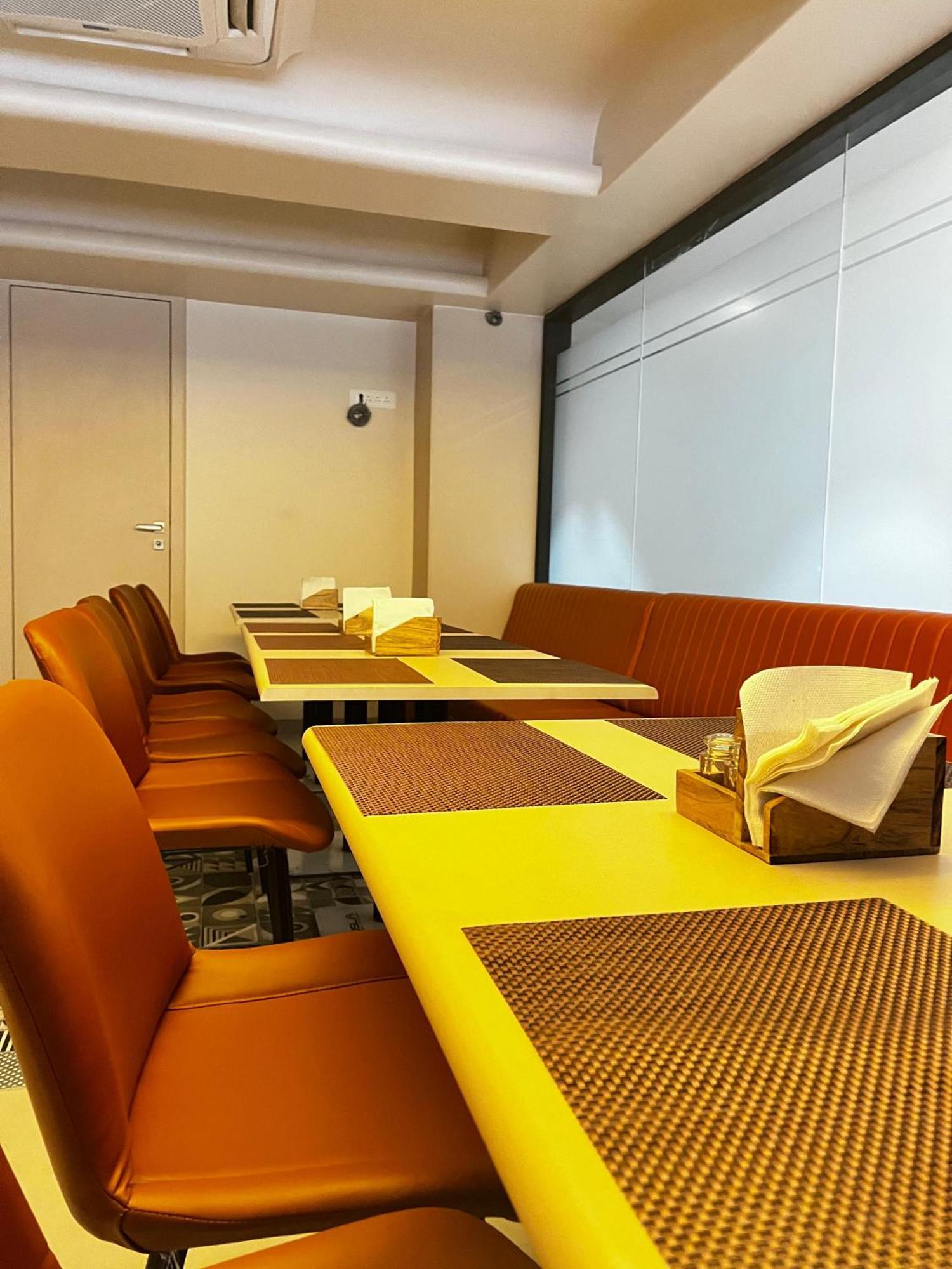 Banzai Rooms Nashik Ngoại thất bức ảnh